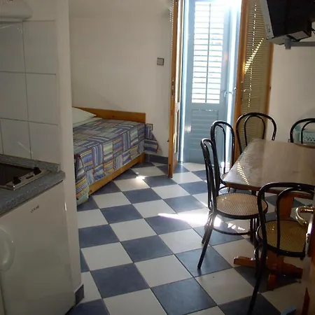In With Sea View, Balcony, Air Conditioning, Wifi 3560-1 * Sućuraj