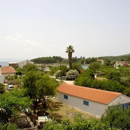 In With Sea View, Balcony, Air Conditioning, Wifi 3560-1 Apartment Sućuraj